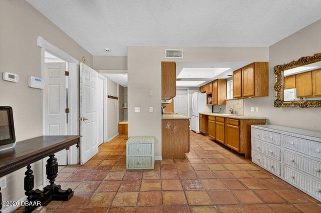124 Randle Avenue, Oak Hill, FL 32759
