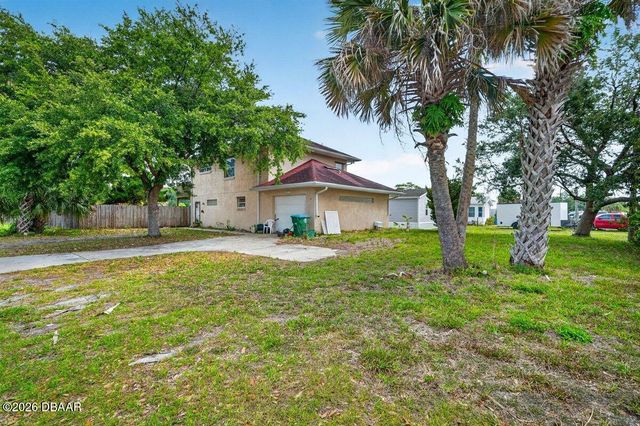 124 Randle Avenue, Oak Hill, FL 32759