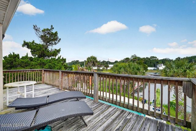 124 Randle Avenue, Oak Hill, FL 32759