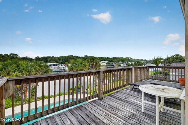 124 Randle Avenue, Oak Hill, FL 32759