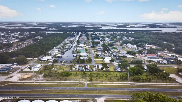 124 Randle Avenue, Oak Hill, FL 32759