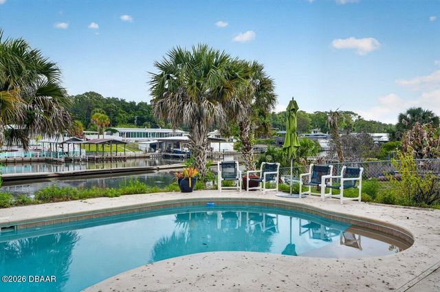 124 Randle Avenue, Oak Hill, FL 32759