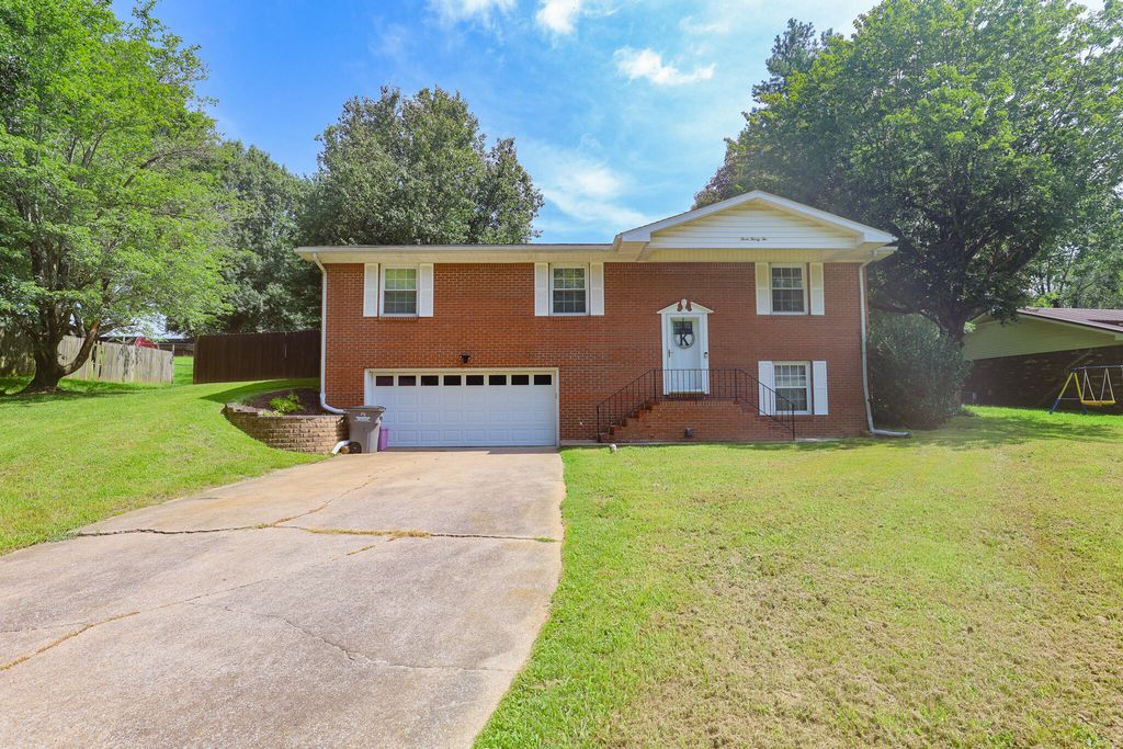 332 Anita Drive, Paducah, KY 42003