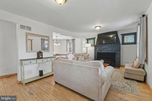 1117 STATE RD, Duncannon, PA 17020