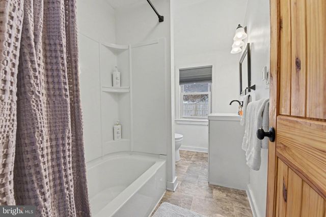 1117 STATE RD, Duncannon, PA 17020