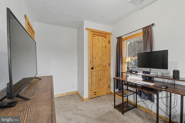 1117 STATE RD, Duncannon, PA 17020