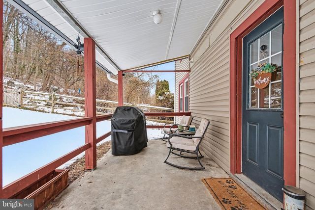 1117 STATE RD, Duncannon, PA 17020