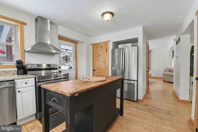 1117 STATE RD, Duncannon, PA 17020