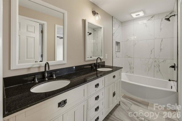 1515 Berkley Street SW, Lenoir, NC 28645