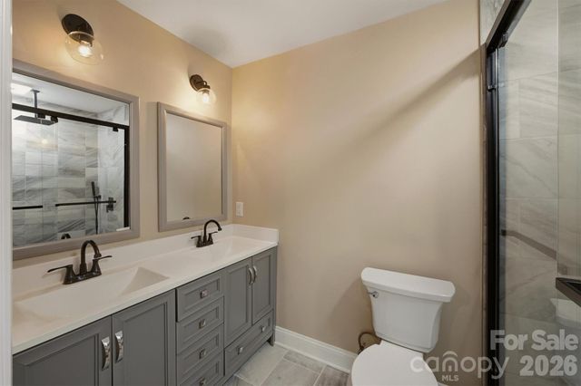 1515 Berkley Street SW, Lenoir, NC 28645