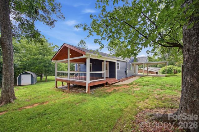 1515 Berkley Street SW, Lenoir, NC 28645