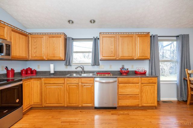 512 Fenwick Drive, Fairfield, OH 45014