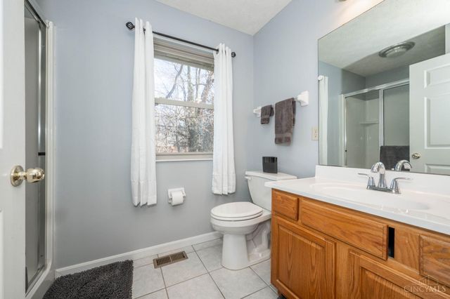 512 Fenwick Drive, Fairfield, OH 45014