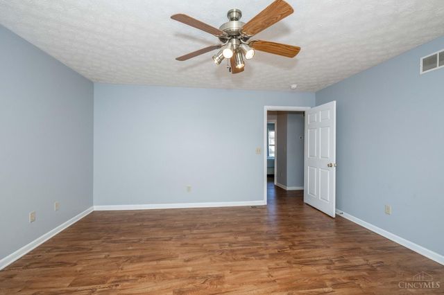 512 Fenwick Drive, Fairfield, OH 45014