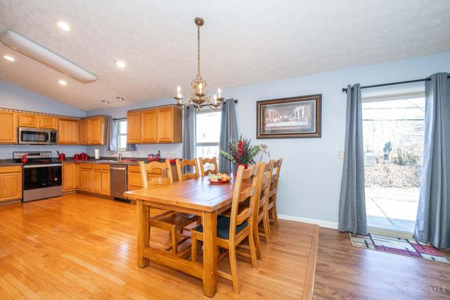 512 Fenwick Drive, Fairfield, OH 45014