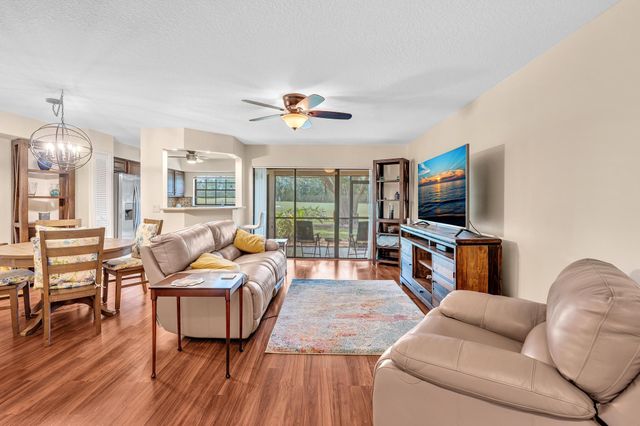 17372 Boca Club Boulevard 405, Boca Raton, FL 33487