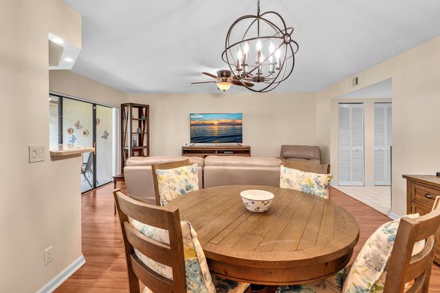 17372 Boca Club Boulevard 405, Boca Raton, FL 33487