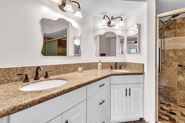 17372 Boca Club Boulevard 405, Boca Raton, FL 33487