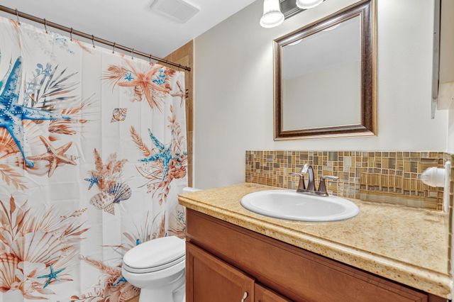 17372 Boca Club Boulevard 405, Boca Raton, FL 33487