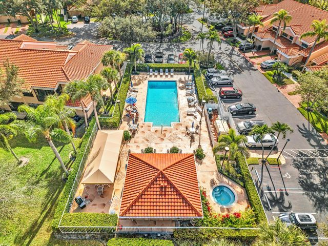 17372 Boca Club Boulevard 405, Boca Raton, FL 33487