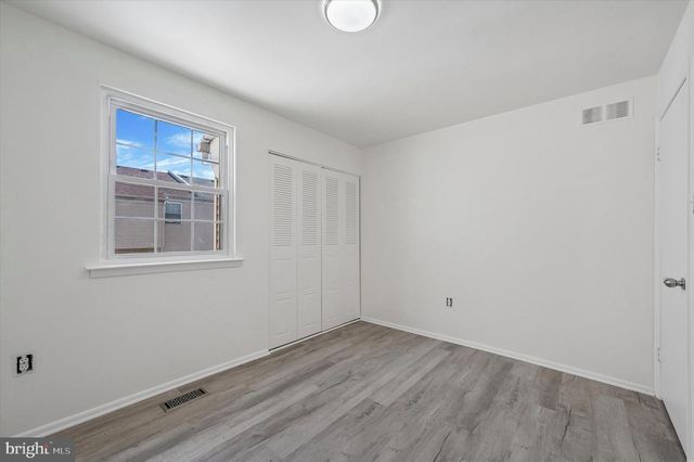 8410 LYONS PL, Philadelphia, PA 19153