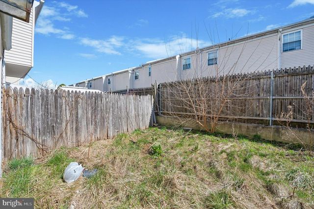 8410 LYONS PL, Philadelphia, PA 19153