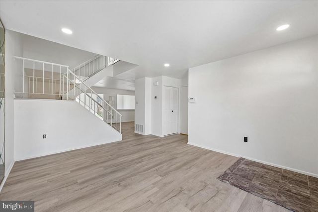 8410 LYONS PL, Philadelphia, PA 19153