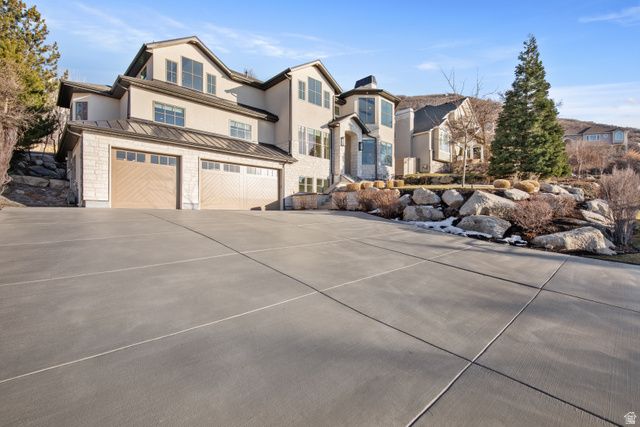 10043 S STONEWALL CT, Sandy, UT 84092