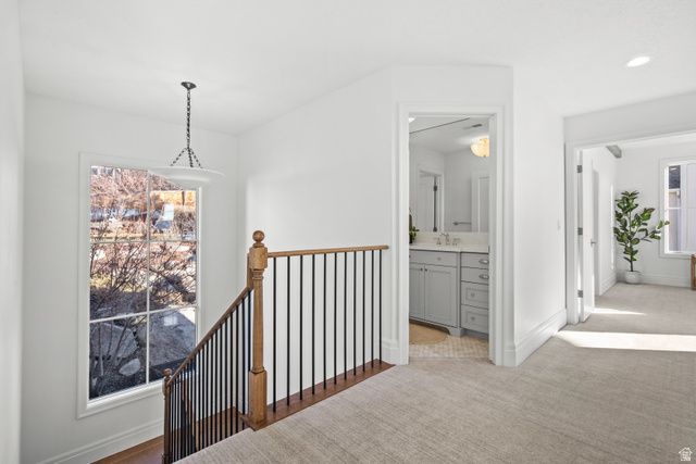 10043 S STONEWALL CT, Sandy, UT 84092