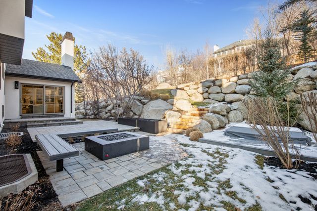 10043 S STONEWALL CT, Sandy, UT 84092