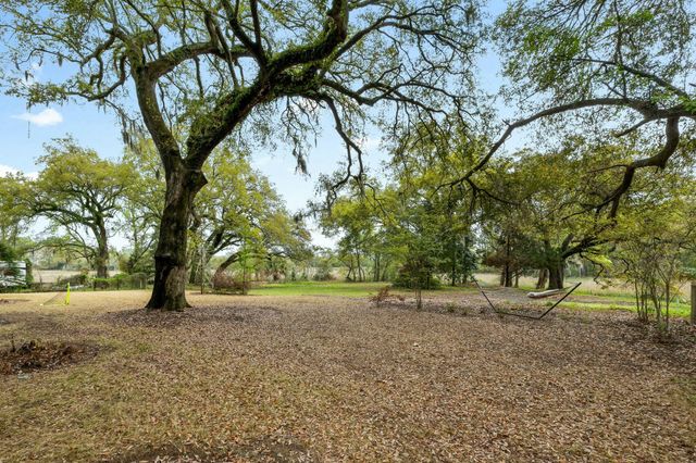 4060 S Rhett Avenue, North Charleston, SC 29405