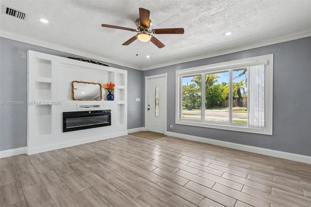 6230 SW 16th Ct, North Lauderdale, FL 33068