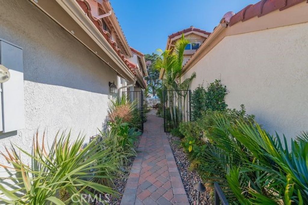 31 Milazzo, Irvine, CA 92620 — photo 2