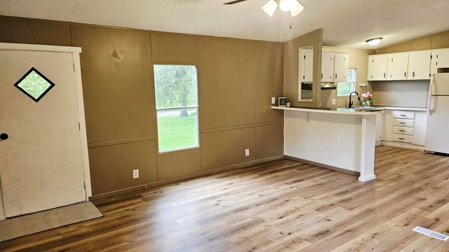 2572 Holt Woods Road, Reeds Spring, MO 65737