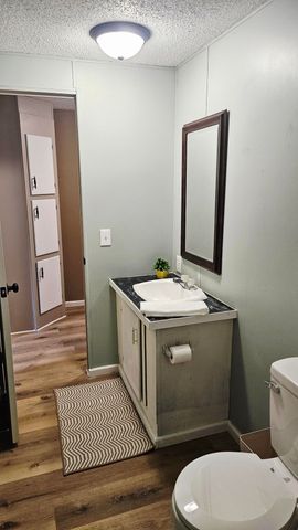 2572 Holt Woods Road, Reeds Spring, MO 65737