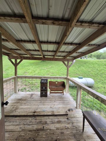 2572 Holt Woods Road, Reeds Spring, MO 65737