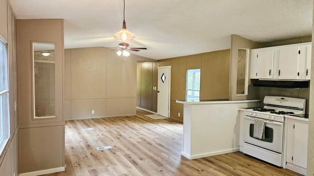 2572 Holt Woods Road, Reeds Spring, MO 65737