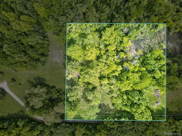 Lot 9 Mile Road, Novi, MI 48374