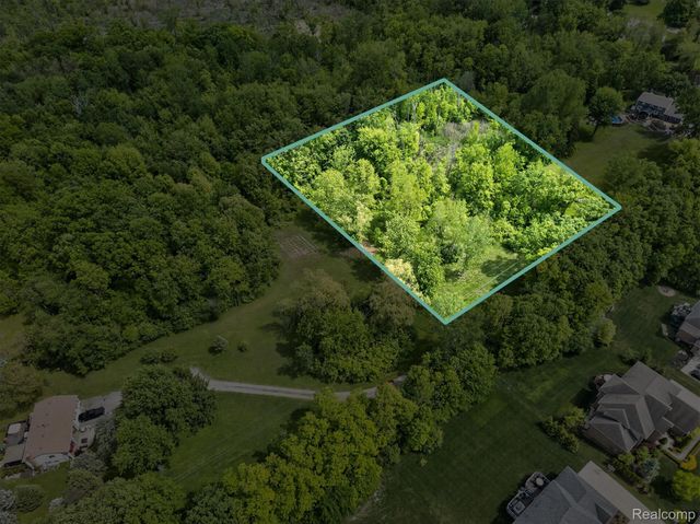 Lot 9 Mile Road, Novi, MI 48374