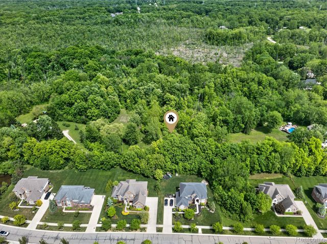 Lot 9 Mile Road, Novi, MI 48374