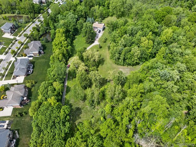 Lot 9 Mile Road, Novi, MI 48374