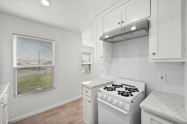 1167 Greenbrier Drive, River Oaks, TX 76114