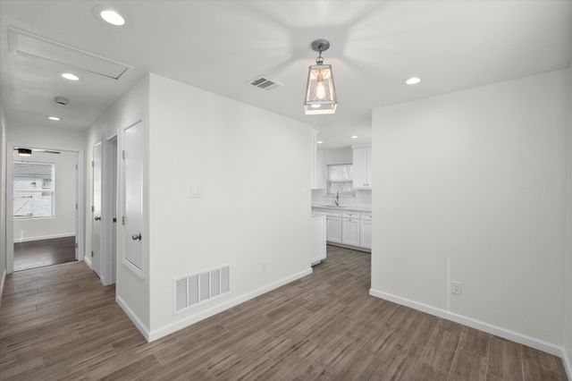 1167 Greenbrier Drive, River Oaks, TX 76114