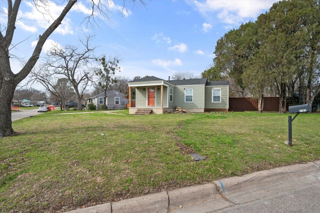 1167 Greenbrier Drive, River Oaks, TX 76114