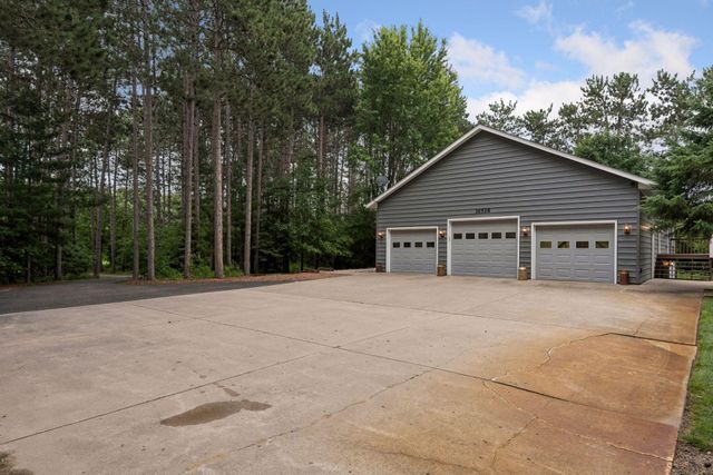 16528 Ward Lake Drive NW, Andover, MN 55304