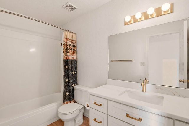 8604 Vineyard Ridge Road NE, Albuquerque, NM 87122