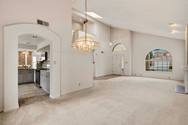 8604 Vineyard Ridge Road NE, Albuquerque, NM 87122