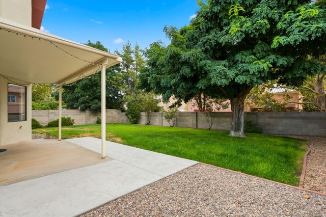 8604 Vineyard Ridge Road NE, Albuquerque, NM 87122