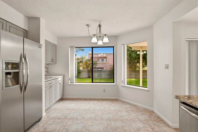 8604 Vineyard Ridge Road NE, Albuquerque, NM 87122