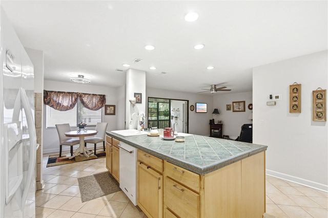 314 PALM COAST PARKWAY NE 202, Palm Coast, FL 32137